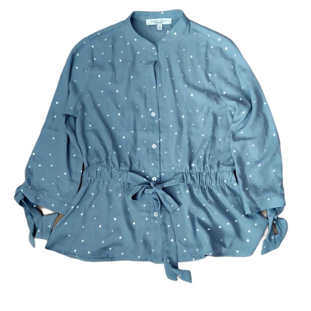 Sweet Rain Button Top
